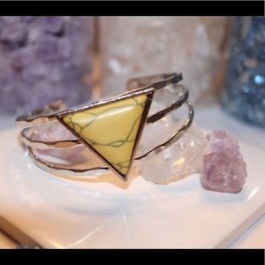 Beautiful bracelet 💛